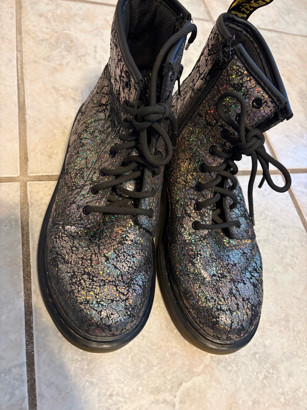 Doc Marten Silver
CRINKLE METALLIC LACE UP BOOTS - Picture 6 of 11
